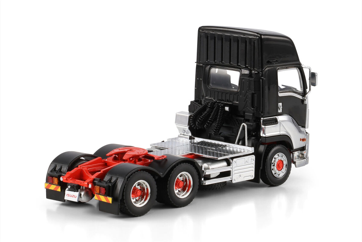 01-5194 - WSI - ISUZU GIGA SHORT 6x4 3achs Zugmaschine, schwarz